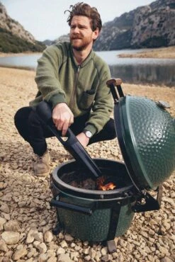 Big Green Egg Looftlighter X - Akkubetriebener Grillanzünder 13 Big Green Egg Looftlighter X - Akkubetriebener Grillanzünder -Natur Erlebnis Big Green Egg Looftlighter X Egg Keramikgrill Lifestyle