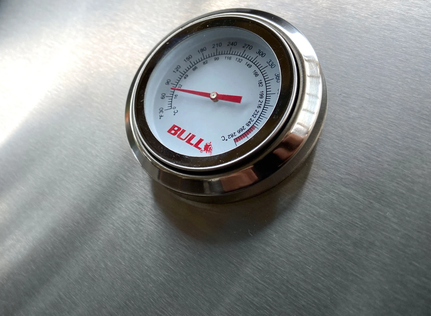 BULL 7 Burner Premium Gasgrill - Einbaugrill Mit Infrarot Mit Backburner, Seitenkocher Und Rotisserie 2 BULL 7 Burner Premium Gasgrill - Einbaugrill Mit Infrarot Mit Backburner, Seitenkocher Und Rotisserie – Bild 2