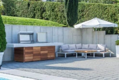 Grillfürst Outdoor Küche Mit Beton-Arbeitsplatte Und HPL-Unterschrank - Mit Edler Holzverkleidung (300 Cm X 80 Cm) - Mit Einbaugrill Und Planchagrill -Natur Erlebnis Grillfuerst Outdoorkueche Beton Kuecheninsel Unterschraenke 4 1645801078