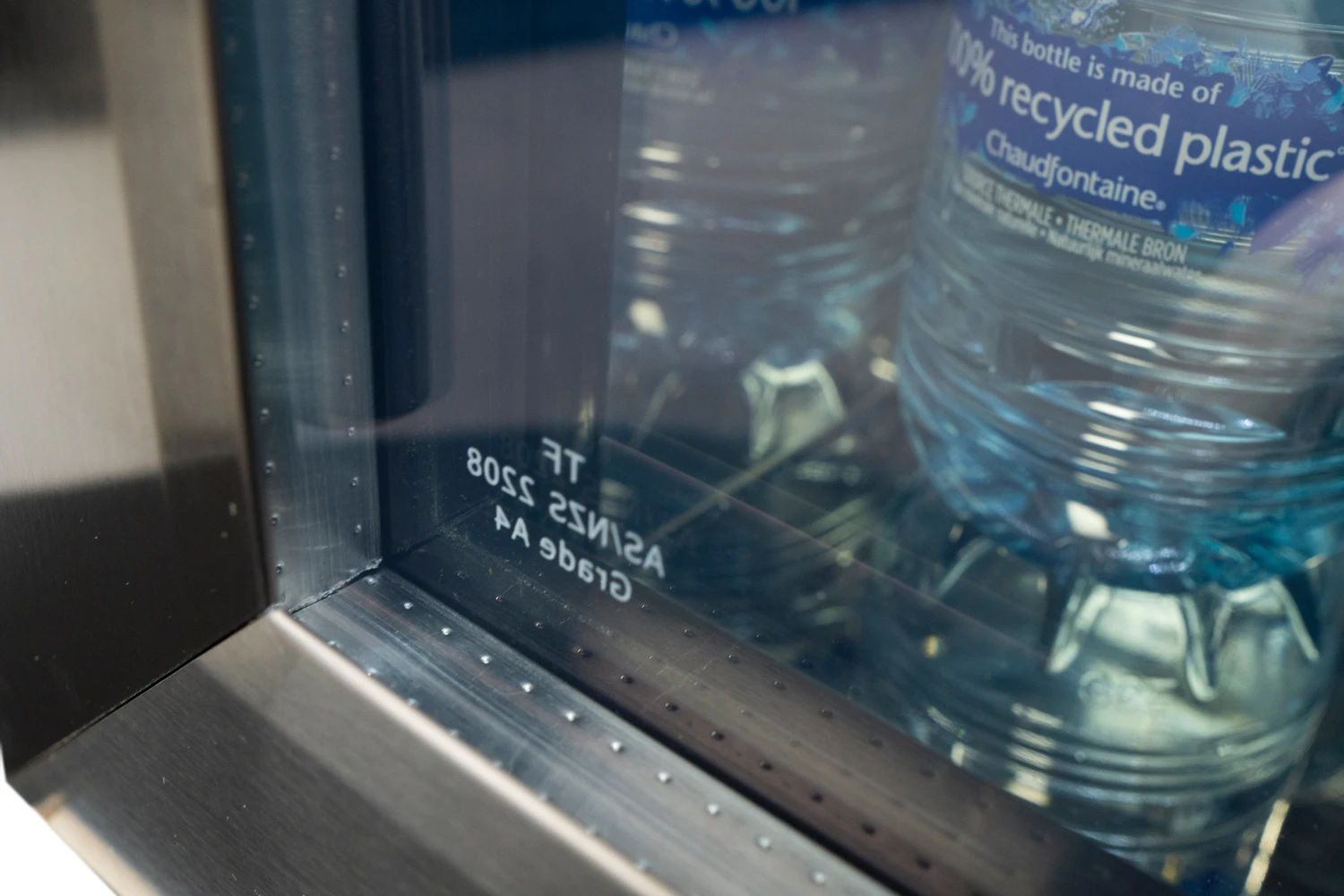 Napoleon Outdoor - Kühlschrank, 135 Liter, Rechtsdrehende Tür Mit Doppelverglasung Und LED Beleuchtung - Wasserdicht Nach IP24 10 Napoleon Outdoor - Kühlschrank, 135 Liter, Rechtsdrehende Tür Mit Doppelverglasung Und LED Beleuchtung - Wasserdicht Nach IP24 – Bild 10