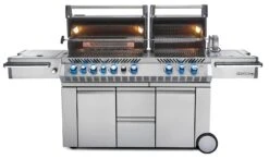 Napoleon Prestige Pro 825-3 Edelstahl Gasgrill Inkl. Drehspieß Und Bodenbeleuchtung - Modell 2023 - SMART Deal Inkl. Grillfürst Grill Control Mit Companion Device Und Einstichthermometer 24 Napoleon Prestige Pro 825-3 Edelstahl Gasgrill Inkl. Drehspieß Und Bodenbeleuchtung - Modell 2023 - SMART Deal Inkl. Grillfürst Grill Control Mit Companion Device Und Einstichthermometer -Natur Erlebnis Napoleon Prestige Pro 825 Gasgrill offen