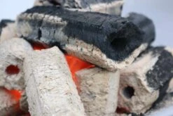 Greek Fire Holzkohlebriketts - 1 Palette = 720kg -Natur Erlebnis greek fire briketts glut detail 1